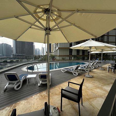 Dunya Tower Luxury And 2 Min Walk To Dubai Mall And Burj Khalifa In Heart Of Downtown Luaran gambar