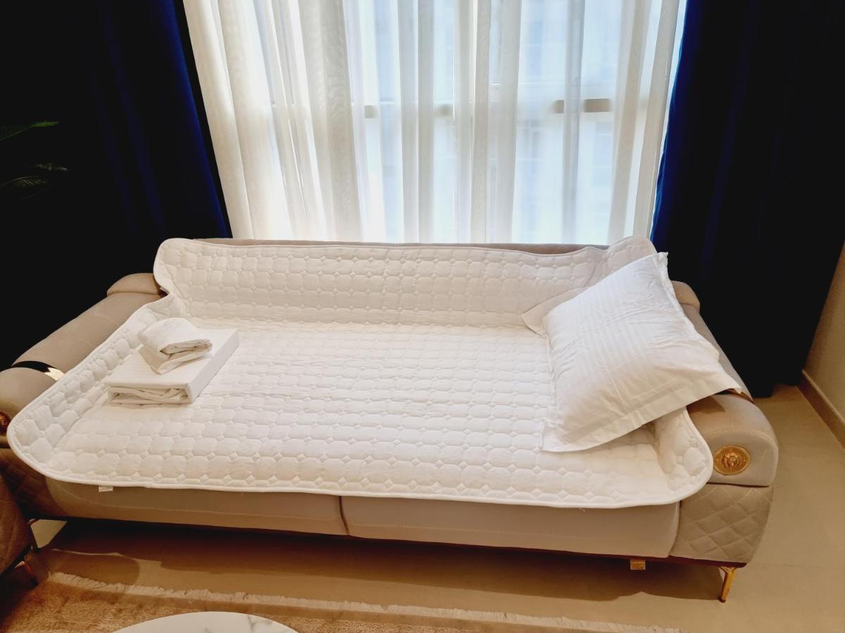 Dunya Tower Luxury And 2 Min Walk To Dubai Mall And Burj Khalifa In Heart Of Downtown Luaran gambar
