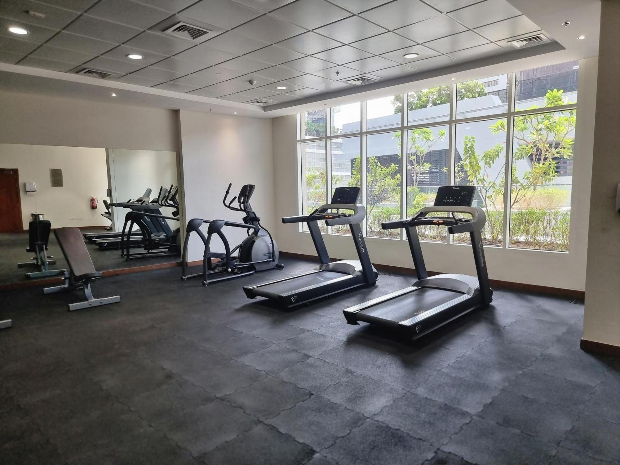 Dunya Tower Luxury And 2 Min Walk To Dubai Mall And Burj Khalifa In Heart Of Downtown Luaran gambar