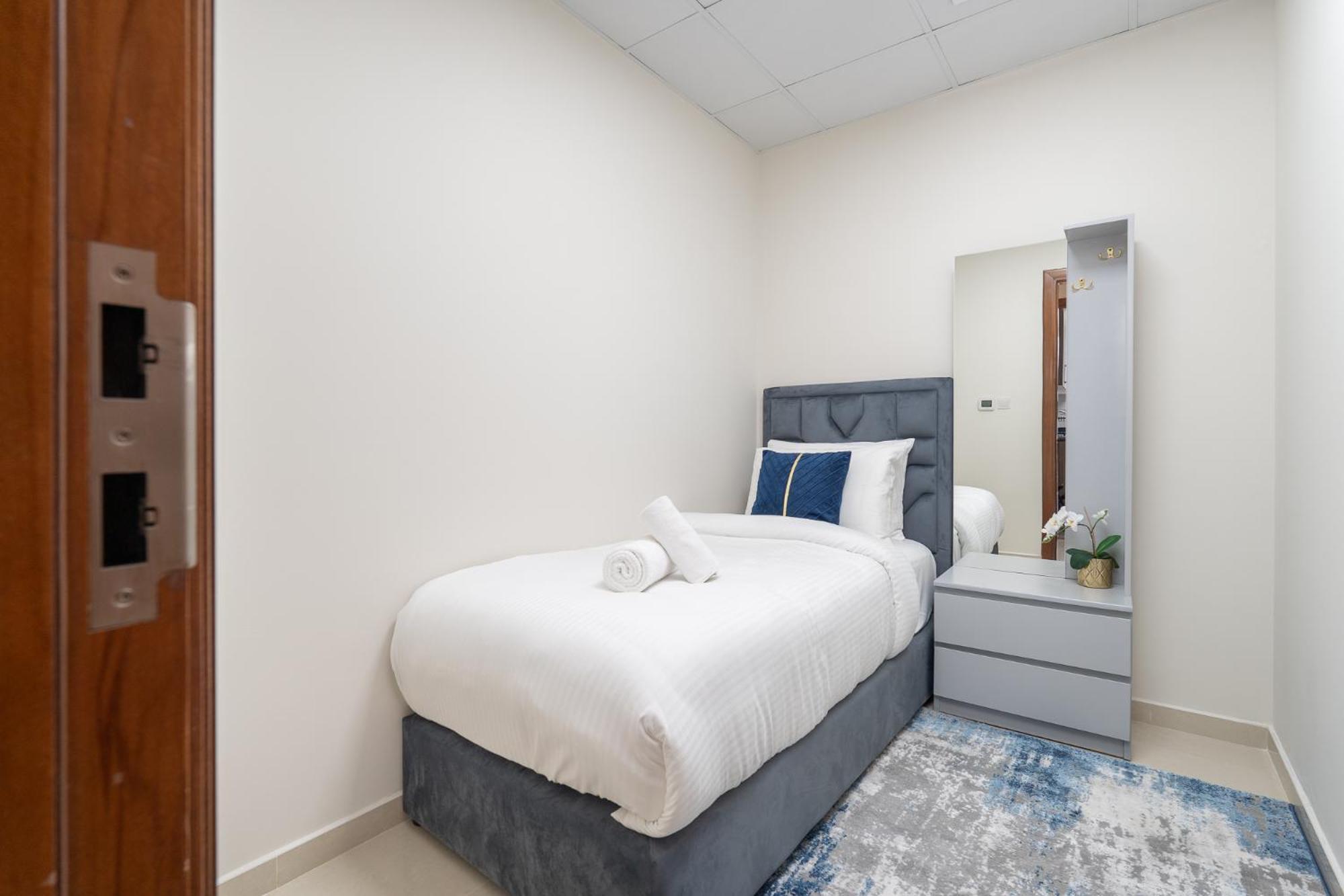 Dunya Tower Luxury And 2 Min Walk To Dubai Mall And Burj Khalifa In Heart Of Downtown Luaran gambar